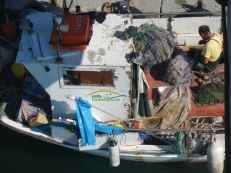 Pescari in portul Paralia Katerini
