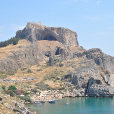 Lindos Insula Rodos - vedere panoramica asupra Acropolei