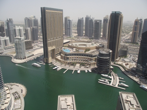 Dubai Marina este locul de batalie al omului cu natura. Locul in care omul pentru prima data a castigat! 