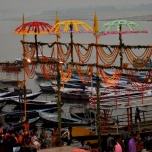 India - Varanassi - locul de desfasurare al ceremoniei Aarti